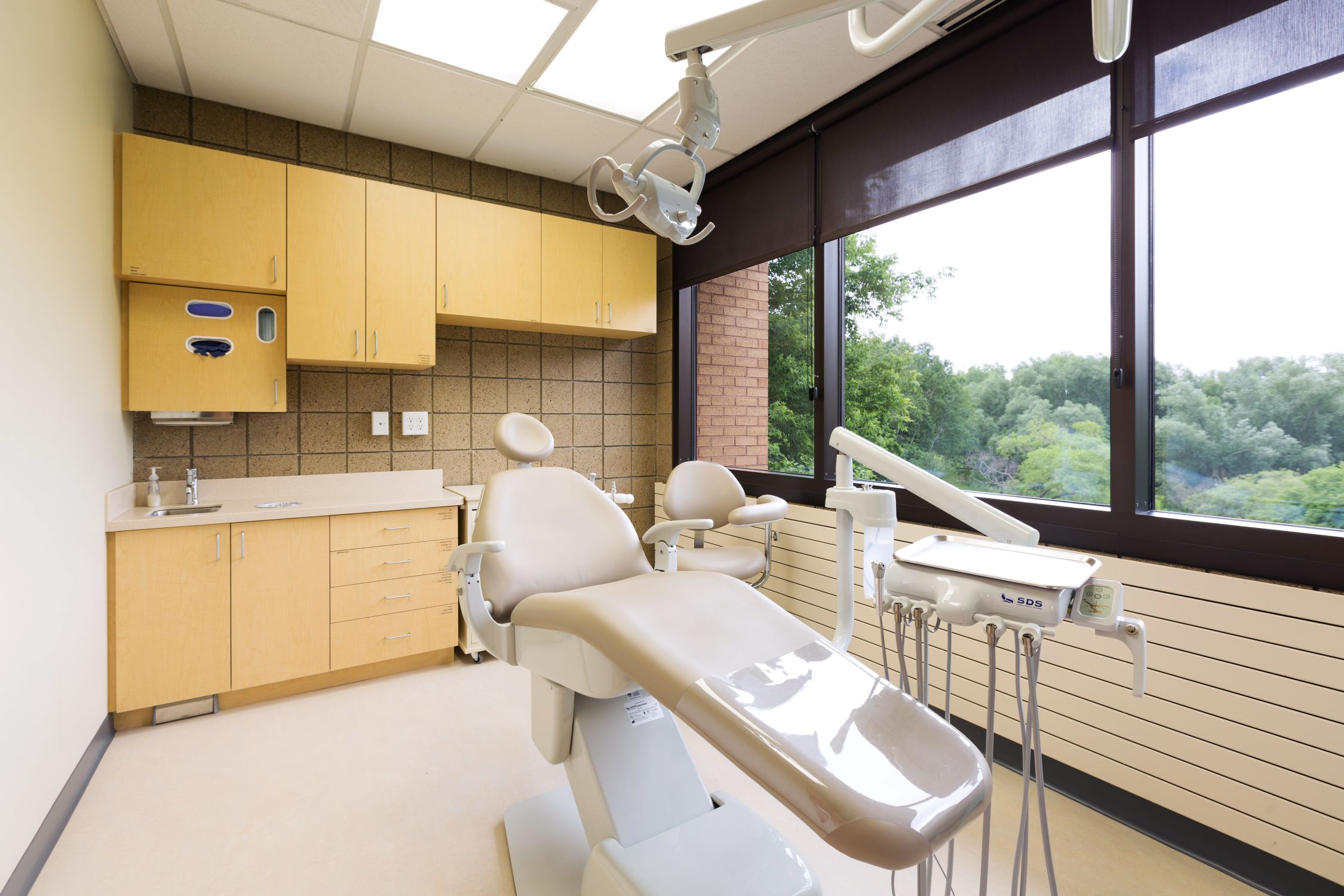 123BrushDental-Auromira-03
