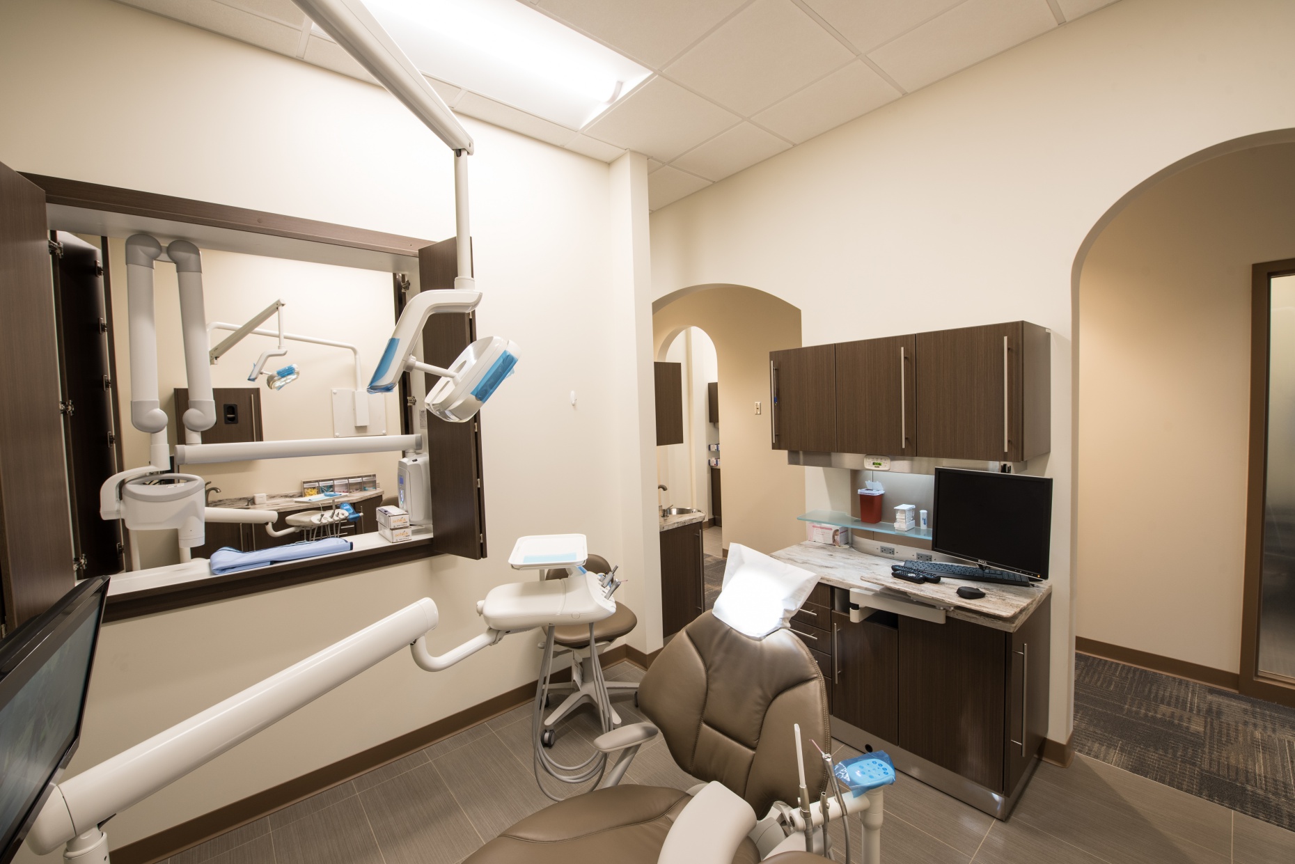 IAUDental8